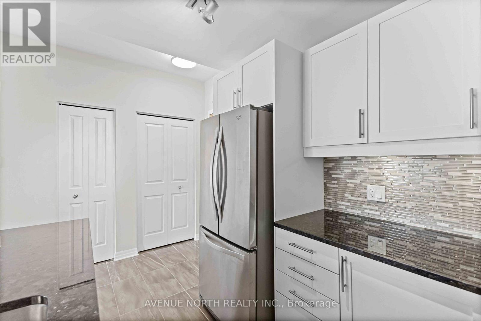 104 - 200 Winterfell Private, Ottawa, Ontario  K1G 4J1 - Photo 5 - X12768376