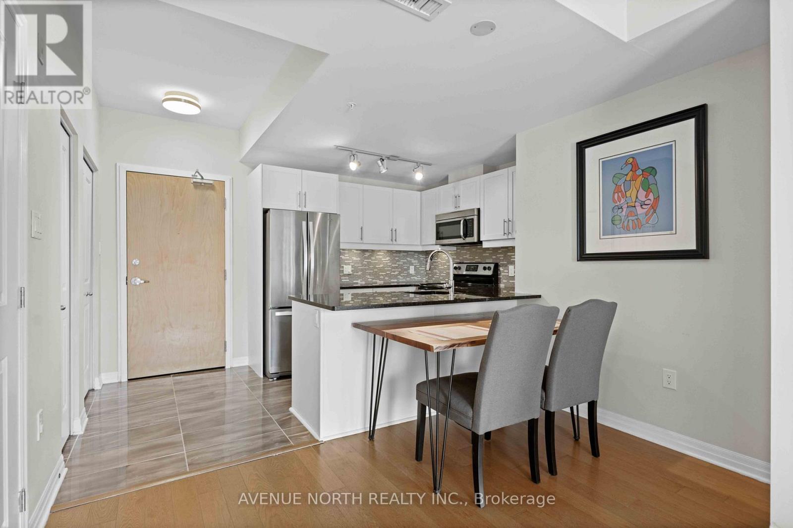 104 - 200 Winterfell Private, Ottawa, Ontario  K1G 4J1 - Photo 7 - X12768376