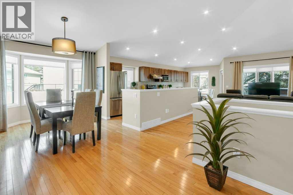 63 Edgepark Villas Nw, Calgary, Alberta  T3A 3S2 - Photo 5 - A2281608