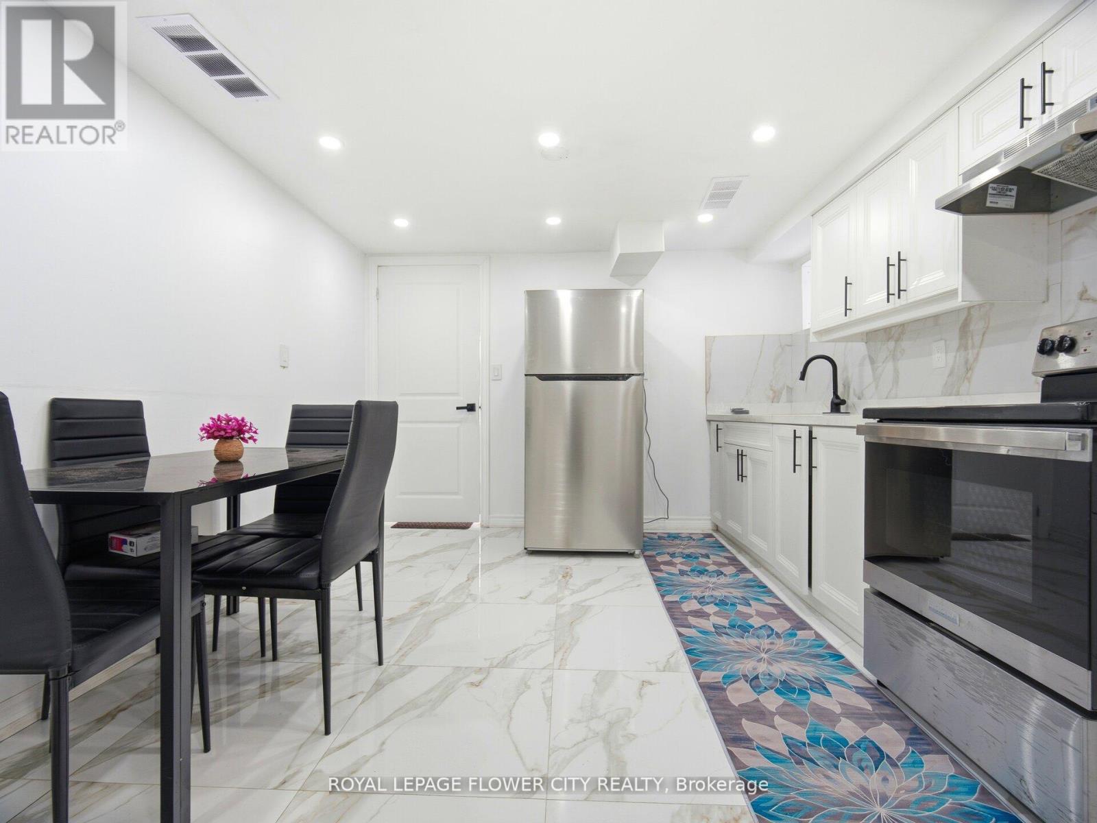 25 Abell Drive, Brampton (Madoc), Ontario  L6V 2W1 - Photo 35 - W12742366