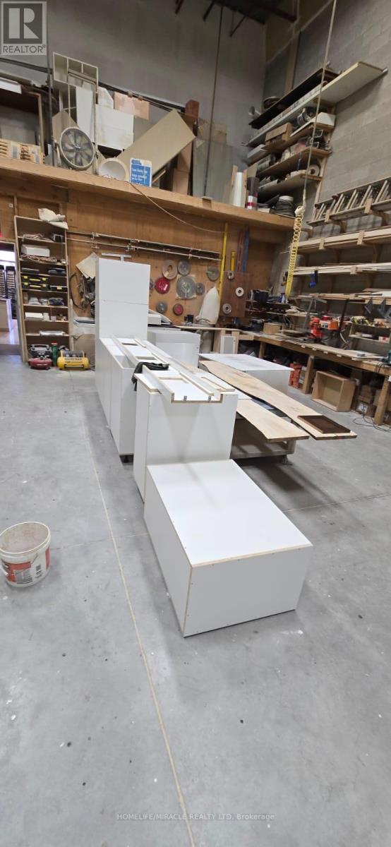 #5 - 3505 Laird Road, Mississauga, Ontario  L5L 5Y7 - Photo 17 - W12768382