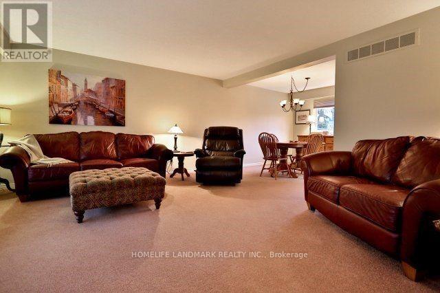 193 Chebucto Drive, Oakville, Ontario  L6J 5R1 - Photo 5 - W12768386