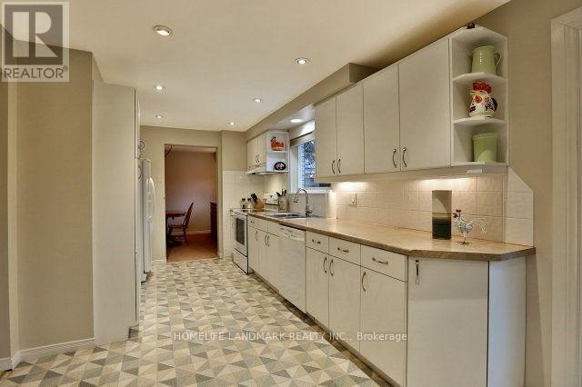 193 Chebucto Drive, Oakville, Ontario  L6J 5R1 - Photo 7 - W12768386