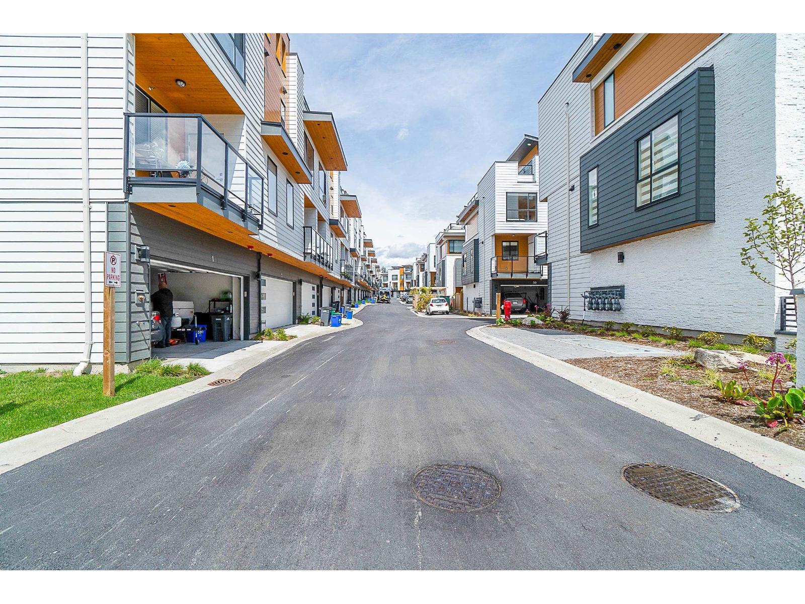 33 16511 Watson Drive Drive, Surrey, British Columbia  V4N 6T7 - Photo 3 - R3086281