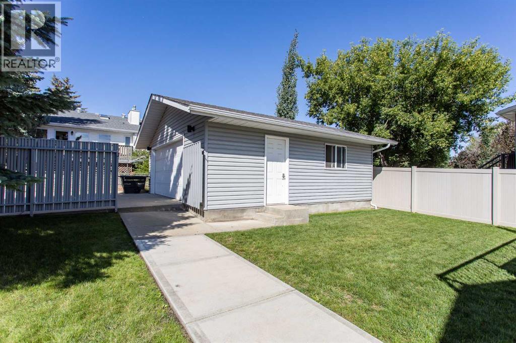 34 Bruns Bay, Lacombe, Alberta  T4L 1P2 - Photo 35 - A2284257