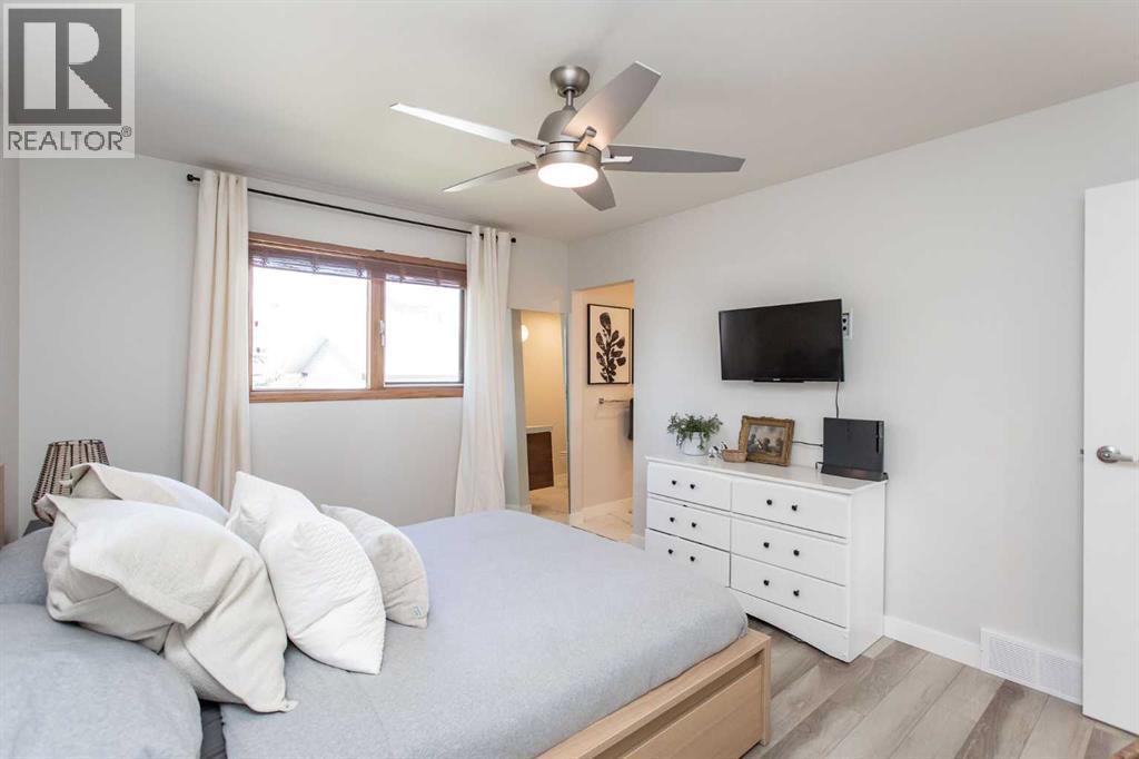 34 Bruns Bay, Lacombe, Alberta  T4L 1P2 - Photo 4 - A2284257