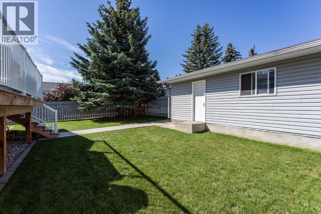 34 Bruns Bay, Lacombe, Alberta  T4L 1P2 - Photo 36 - A2284257