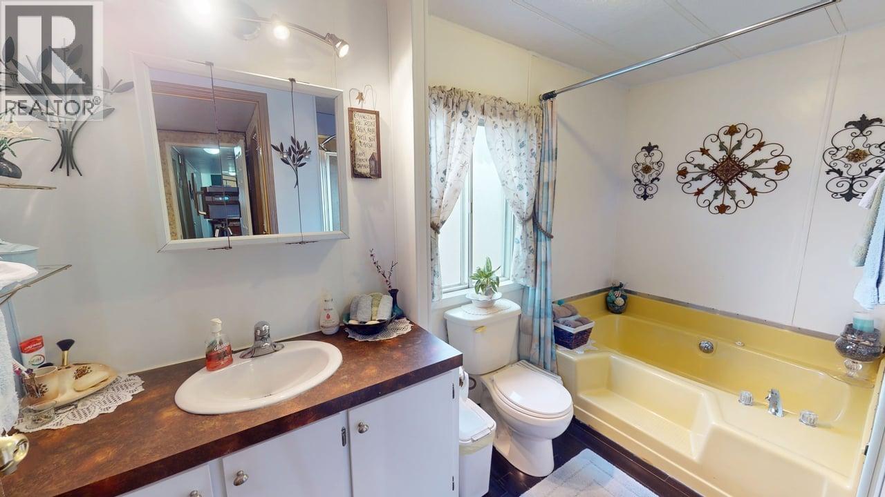 10608 101 Street, Taylor, British Columbia  V0C 2K0 - Photo 17 - R3087577