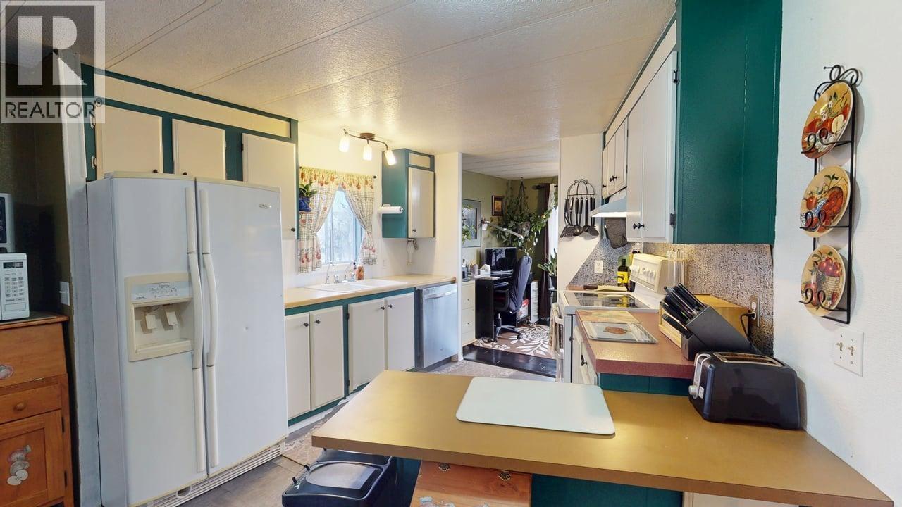 10608 101 Street, Taylor, British Columbia  V0C 2K0 - Photo 8 - R3087577