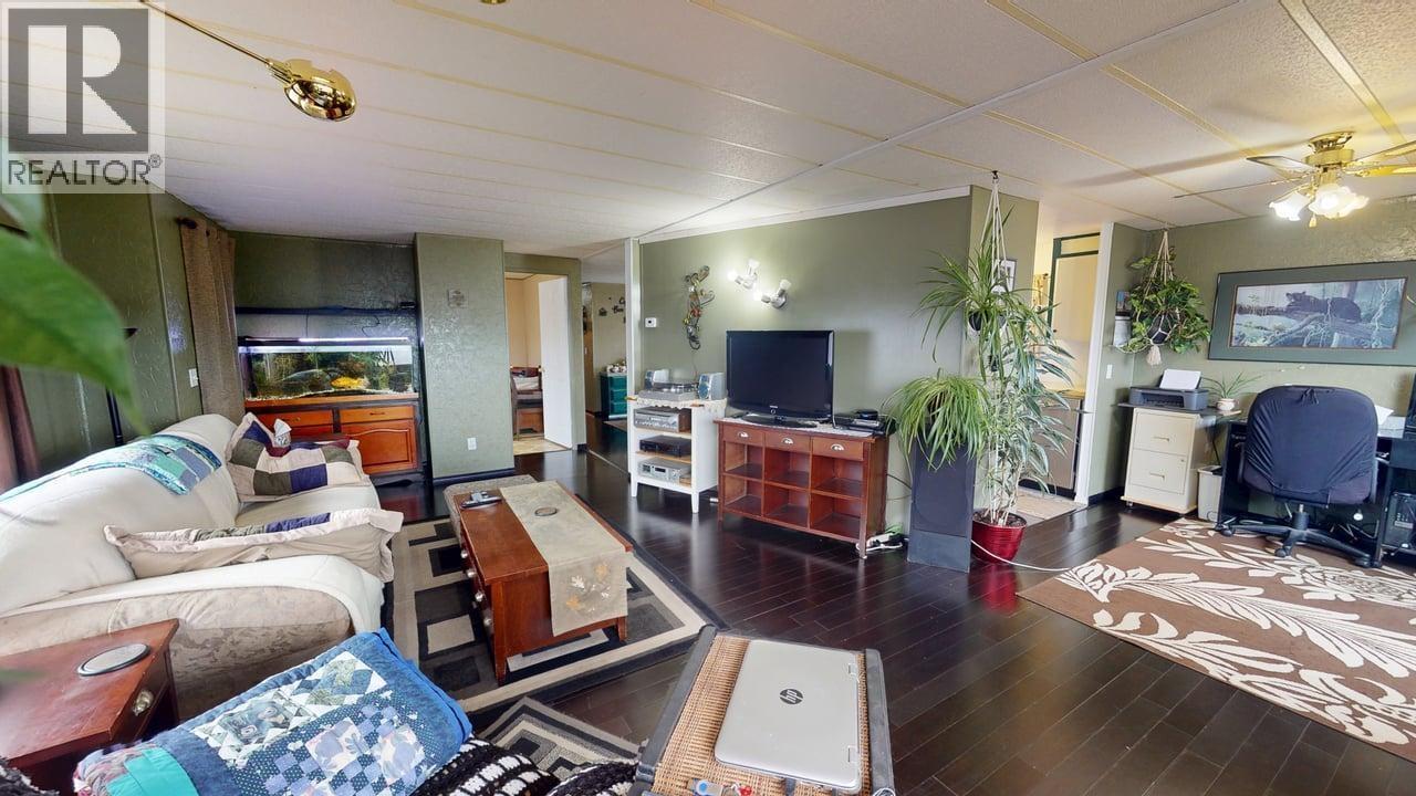 10608 101 Street, Taylor, British Columbia  V0C 2K0 - Photo 14 - R3087577