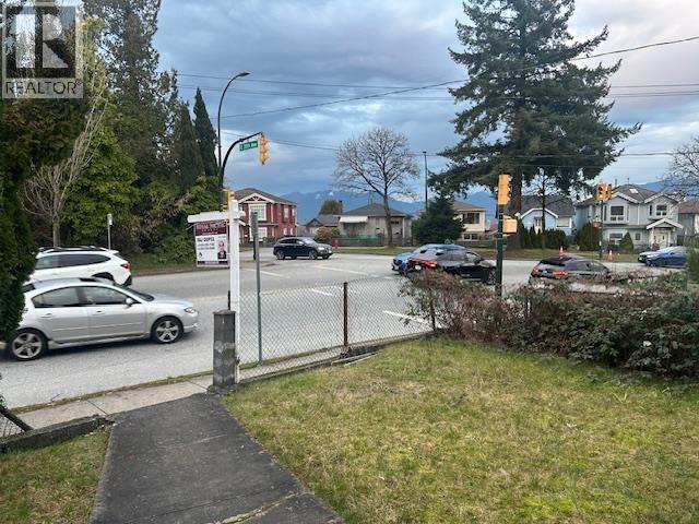 4542 Joyce Street, Vancouver, British Columbia  V5R 4E6 - Photo 4 - R3082270