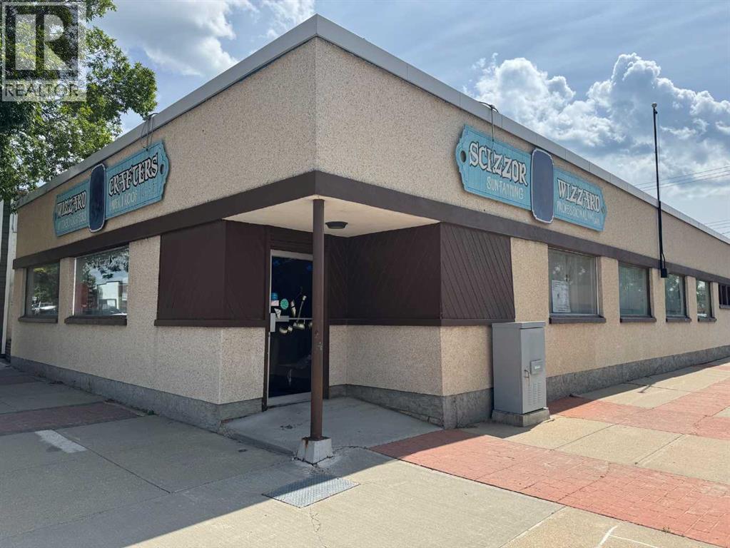 5033 50 Avenue, Ponoka, Alberta  T4J 1C5 - Photo 1 - A2284700