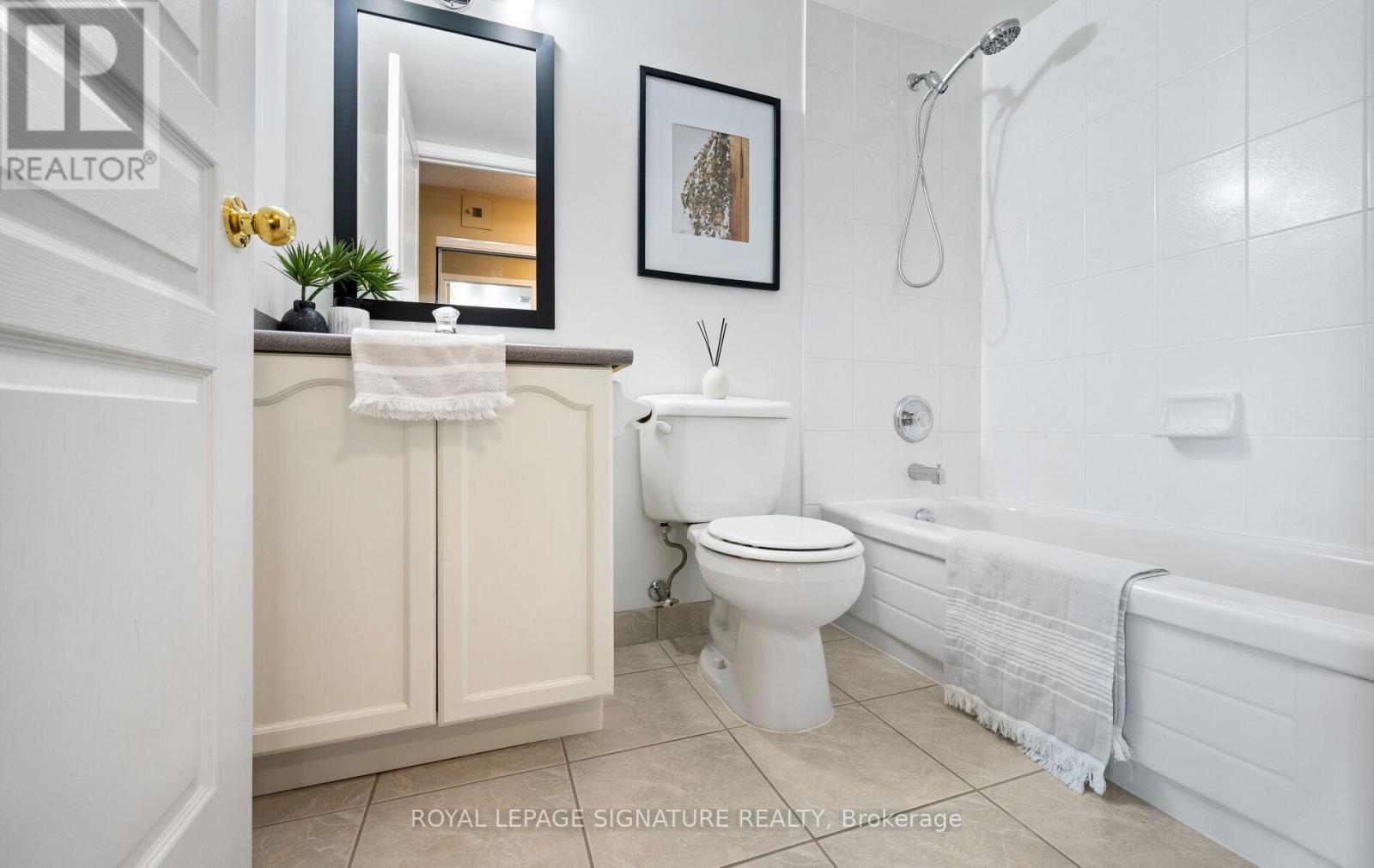 1501 - 2565 Erin Centre Boulevard, Mississauga (Central Erin Mills), Ontario  L5M 6Z8 - Photo 37 - W12768392