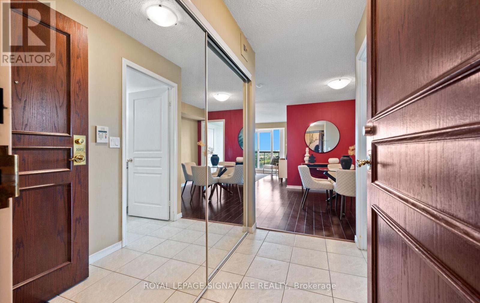 1501 - 2565 Erin Centre Boulevard, Mississauga (Central Erin Mills), Ontario  L5M 6Z8 - Photo 5 - W12768392