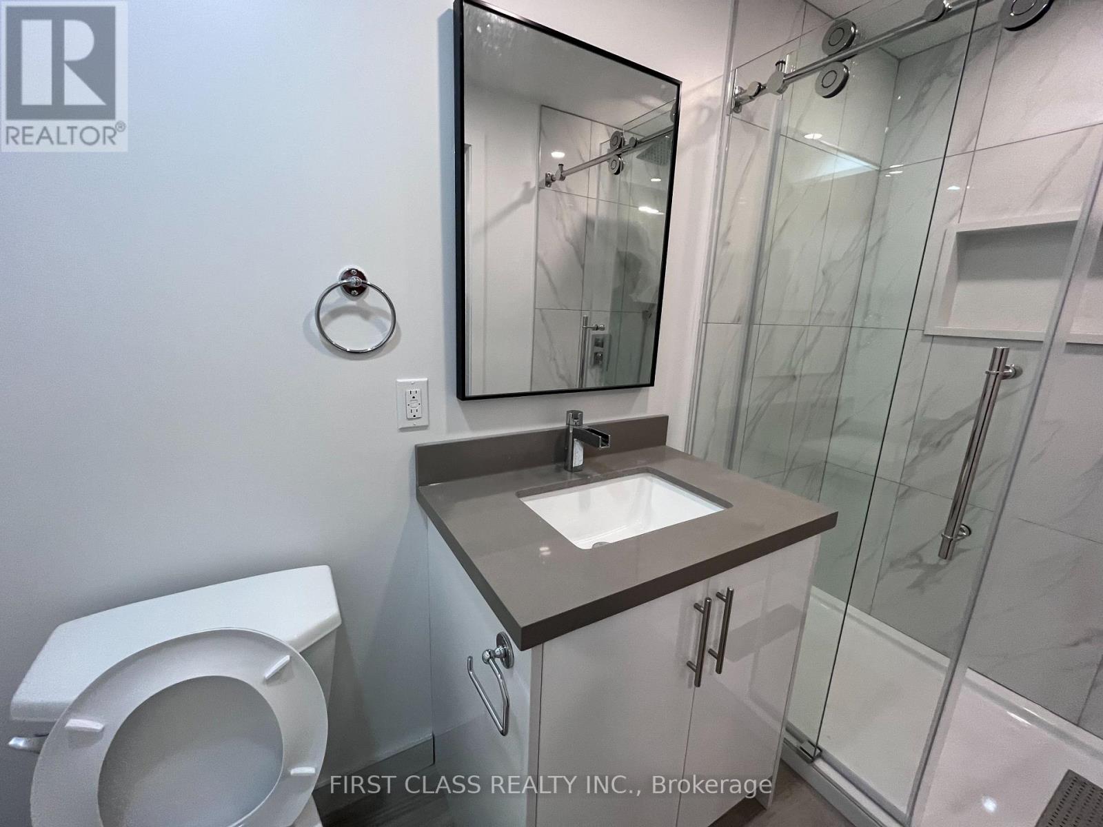 Bsm - 2571 Palisander Avenue, Mississauga (Cooksville), Ontario  L5B 2L1 - Photo 4 - W12768402