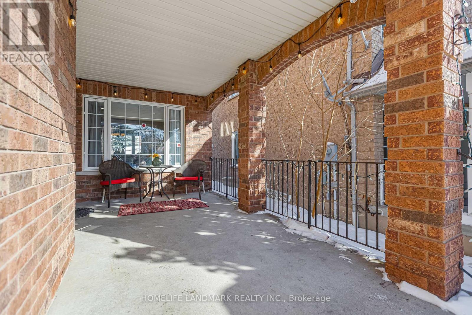 5303 Russell View Road, Mississauga, Ontario  L5M 5W1 - Photo 2 - W12766612