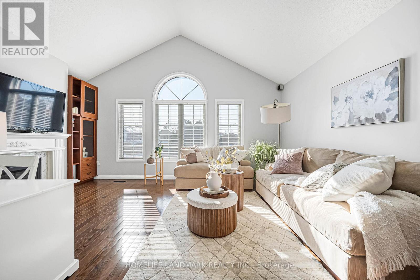 5303 Russell View Road, Mississauga, Ontario  L5M 5W1 - Photo 18 - W12766612