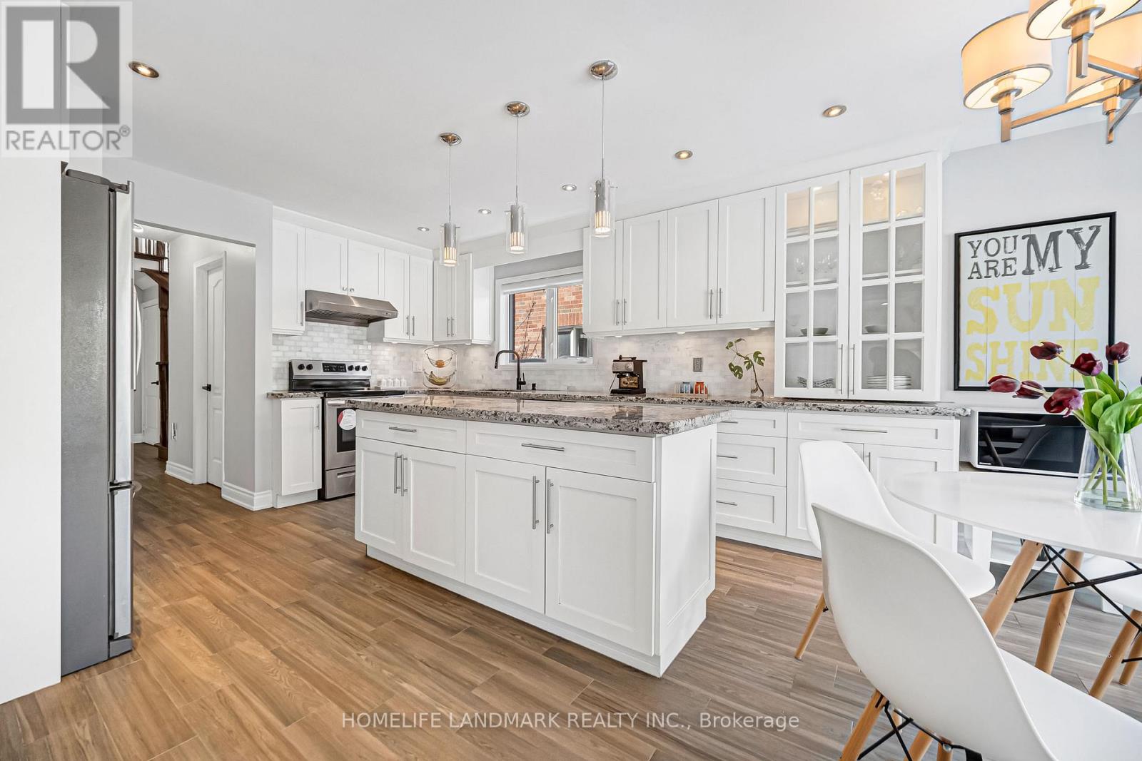 5303 Russell View Road, Mississauga, Ontario  L5M 5W1 - Photo 15 - W12766612