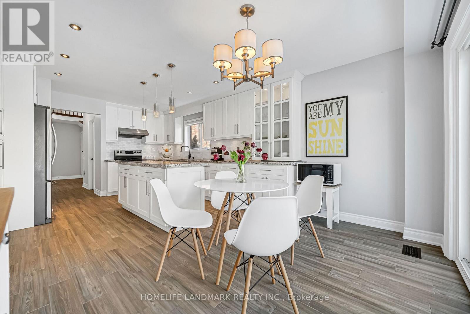 5303 Russell View Road, Mississauga, Ontario  L5M 5W1 - Photo 13 - W12766612