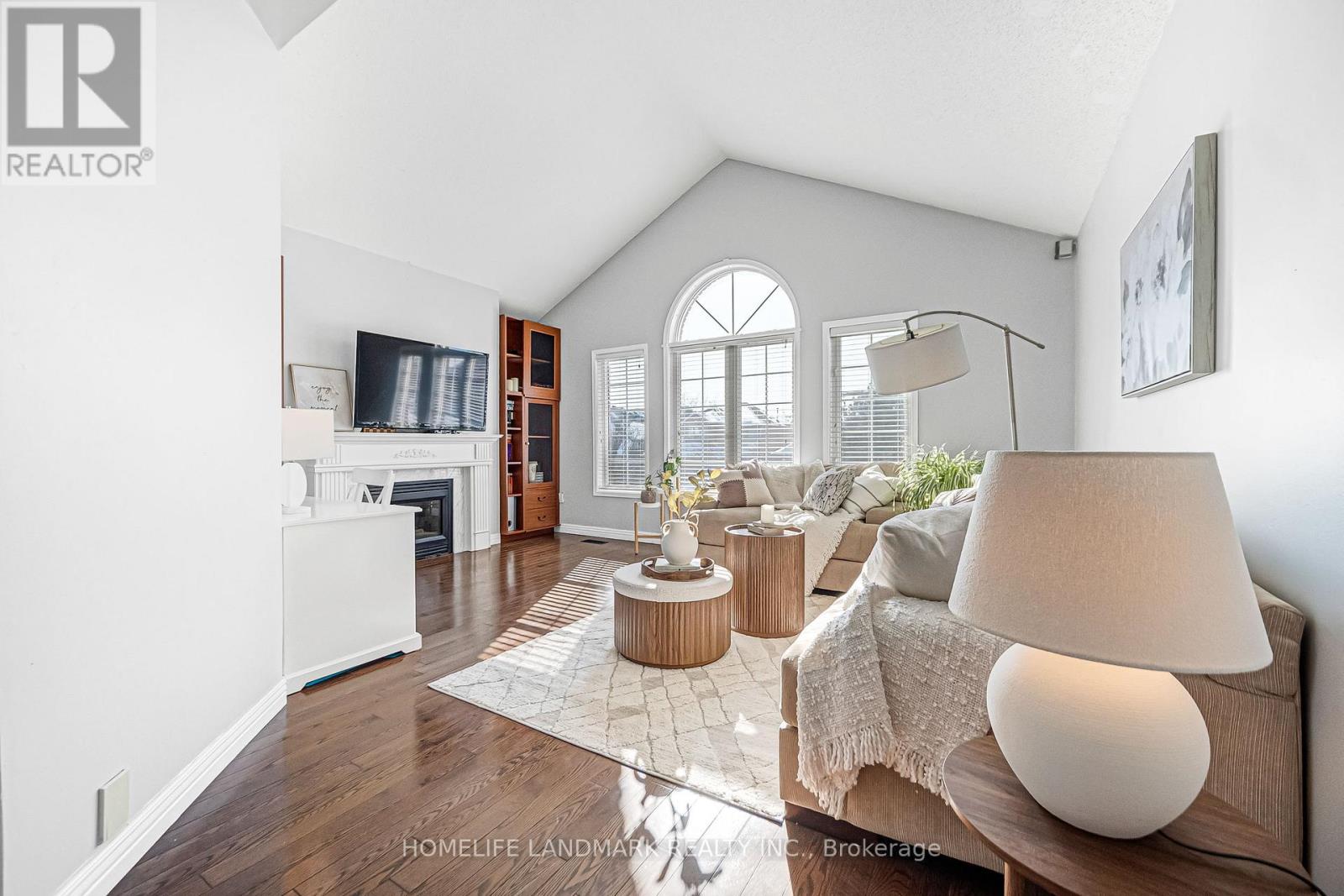 5303 Russell View Road, Mississauga, Ontario  L5M 5W1 - Photo 17 - W12766612