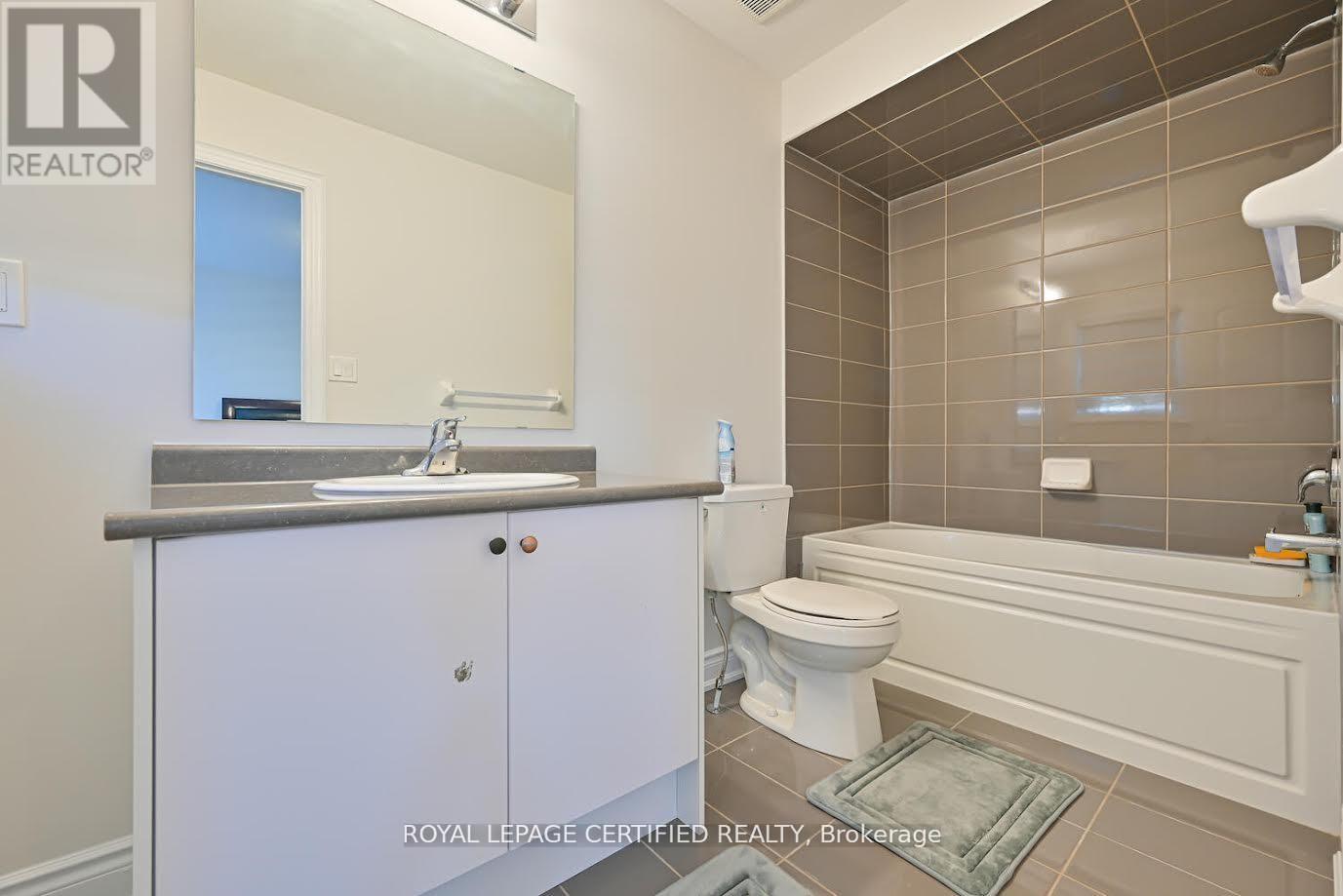 4072 Hillsborough Crescent, Oakville, Ontario  L6H 3P8 - Photo 31 - W12766924