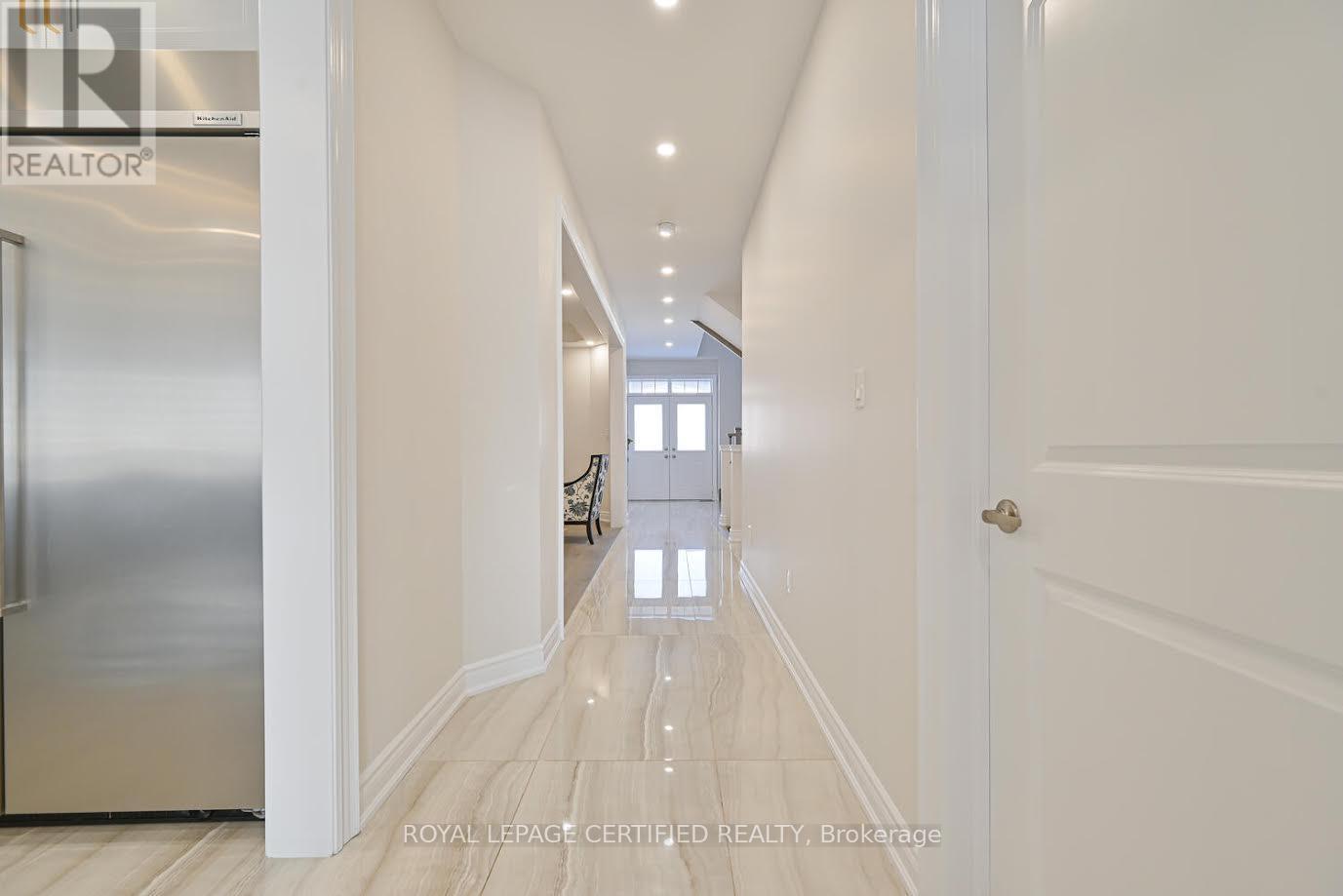 4072 Hillsborough Crescent, Oakville, Ontario  L6H 3P8 - Photo 22 - W12766924