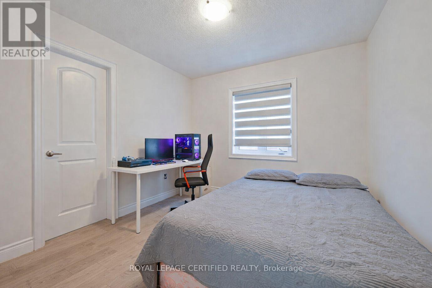 4072 Hillsborough Crescent, Oakville, Ontario  L6H 3P8 - Photo 27 - W12766924