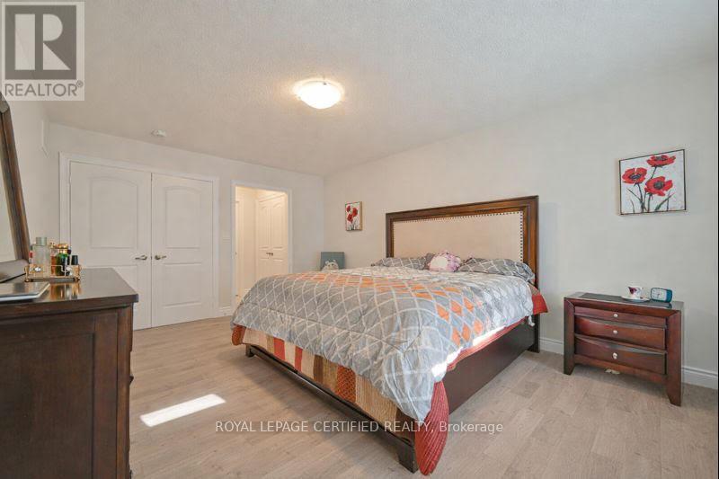 4072 Hillsborough Crescent, Oakville, Ontario  L6H 3P8 - Photo 29 - W12766924