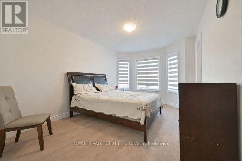 4072 Hillsborough Crescent, Oakville, Ontario  L6H 3P8 - Photo 28 - W12766924