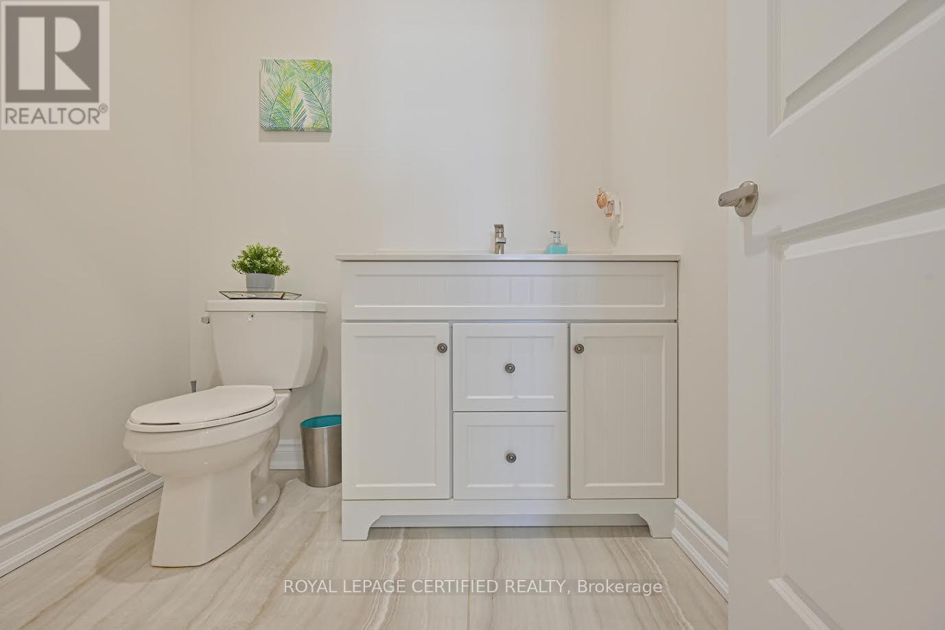 4072 Hillsborough Crescent, Oakville, Ontario  L6H 3P8 - Photo 21 - W12766924