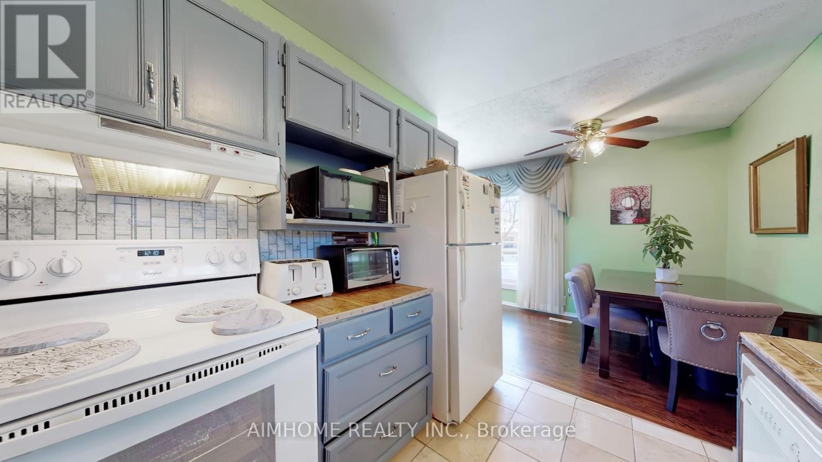 913 Brimorton Drive, Toronto, Ontario  M1G 2T8 - Photo 11 - E12768410