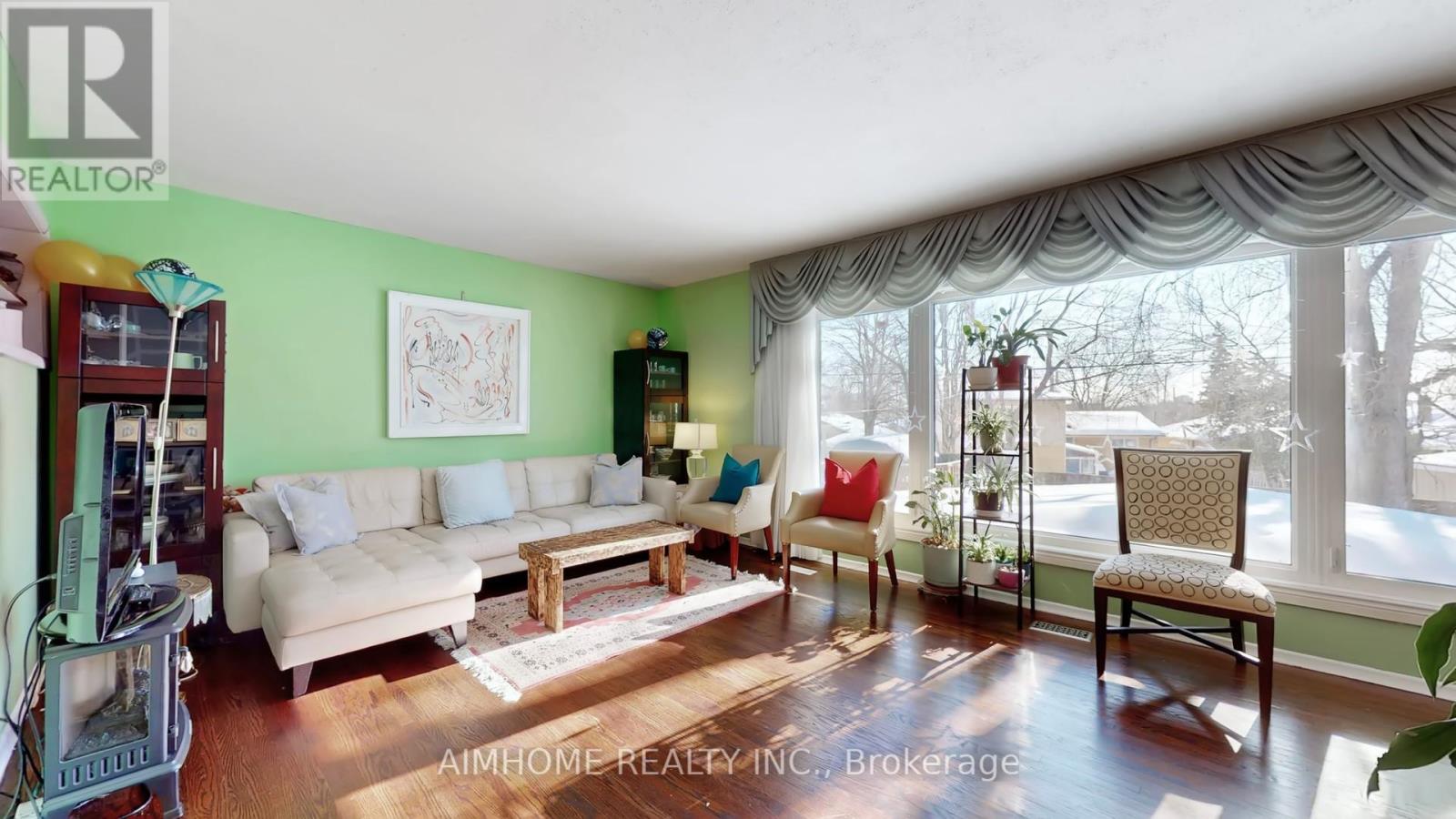 913 Brimorton Drive, Toronto, Ontario  M1G 2T8 - Photo 5 - E12768410