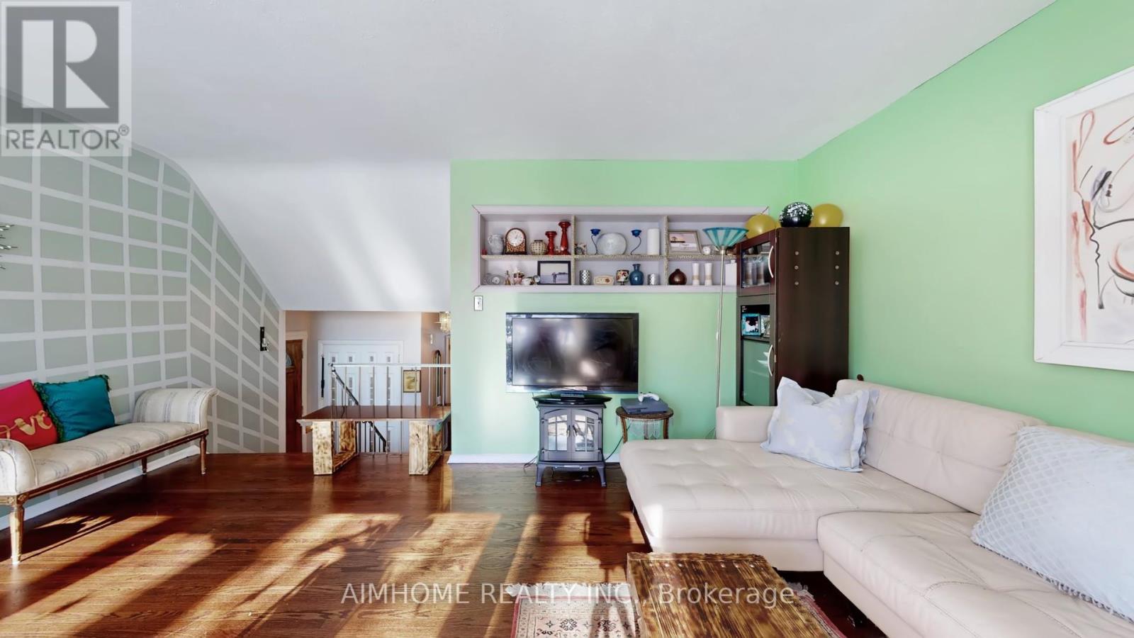 913 Brimorton Drive, Toronto, Ontario  M1G 2T8 - Photo 8 - E12768410