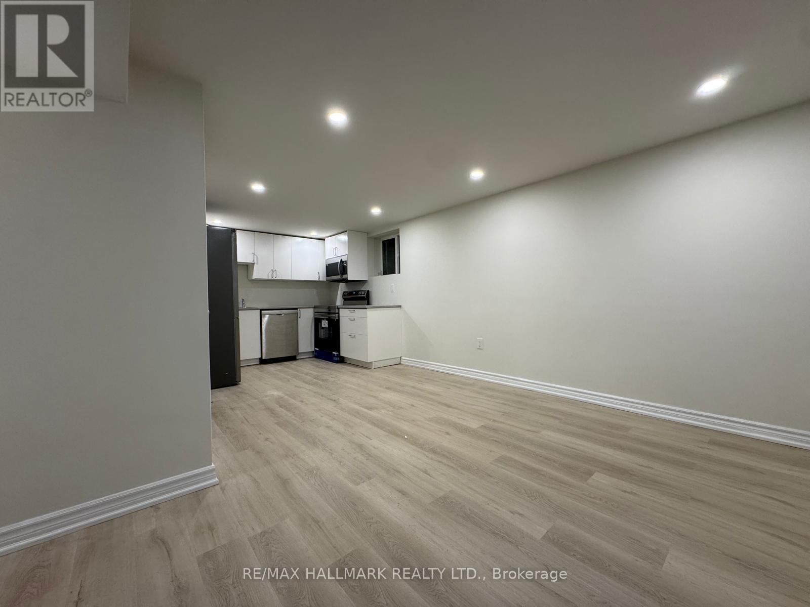 #2bedbsmnt - 52 Nisbet Drive, Aurora, Ontario  L4G 2K5 - Photo 4 - N12768414