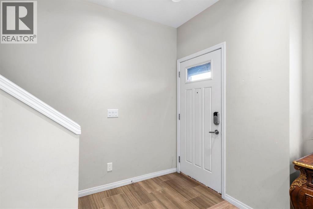 2001, 280 Williamstown Close Nw, Airdrie, Alberta  T4B 4B6 - Photo 2 - A2284166