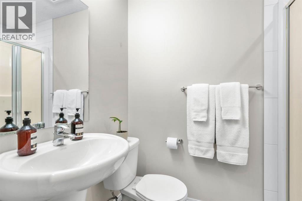 2001, 280 Williamstown Close Nw, Airdrie, Alberta  T4B 4B6 - Photo 5 - A2284166