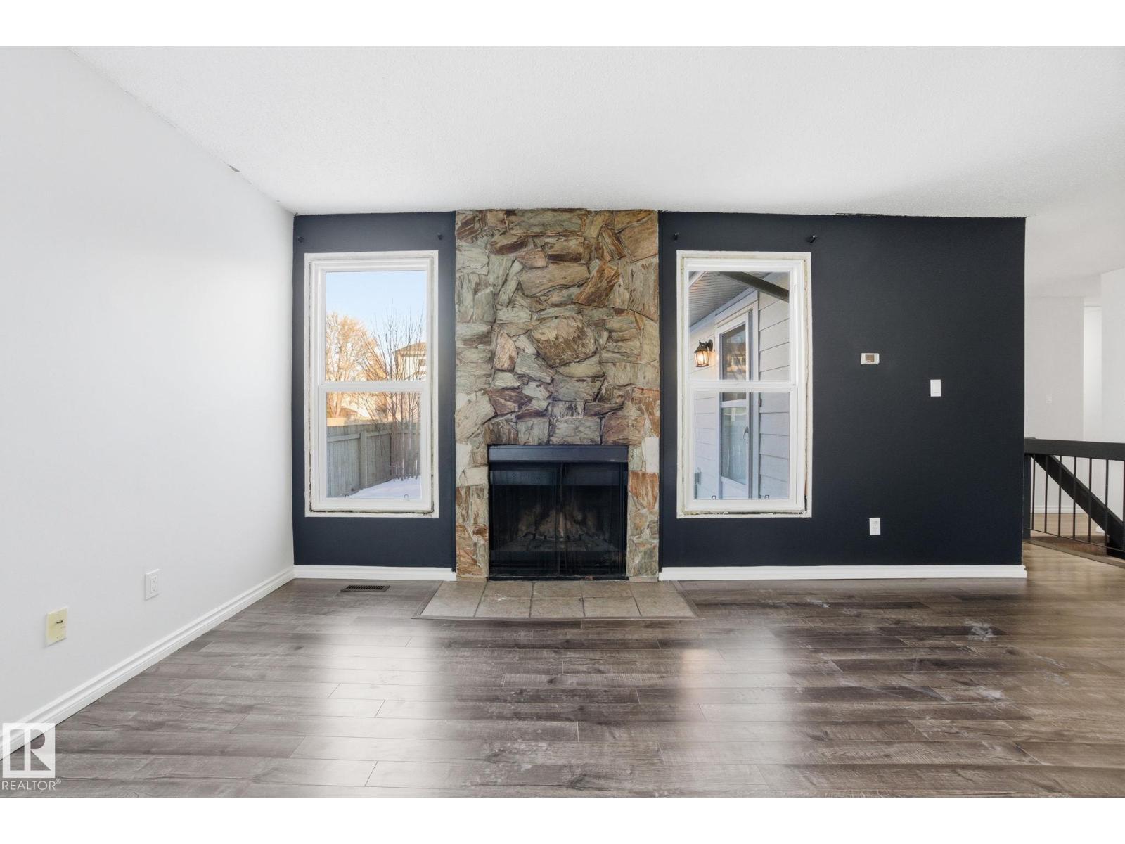 1130 Knottwood Rd E Nw, Edmonton, Alberta  T6K 2J8 - Photo 8 - E4470989