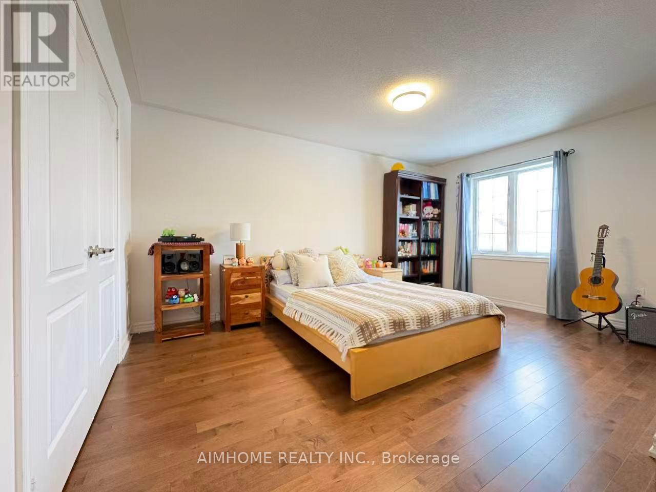 2 Wheatsheaf Street, Richmond Hill, Ontario  L4E 5B4 - Photo 24 - N12768424