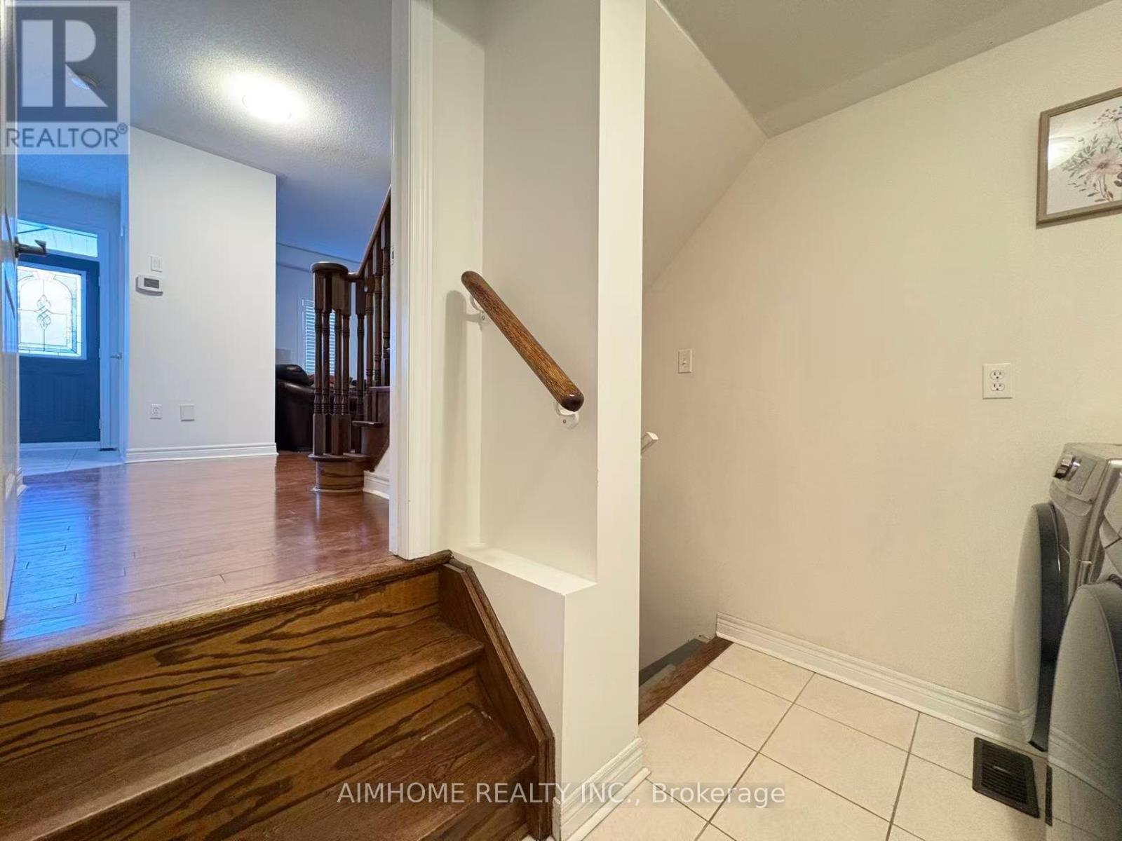 2 Wheatsheaf Street, Richmond Hill, Ontario  L4E 5B4 - Photo 31 - N12768424