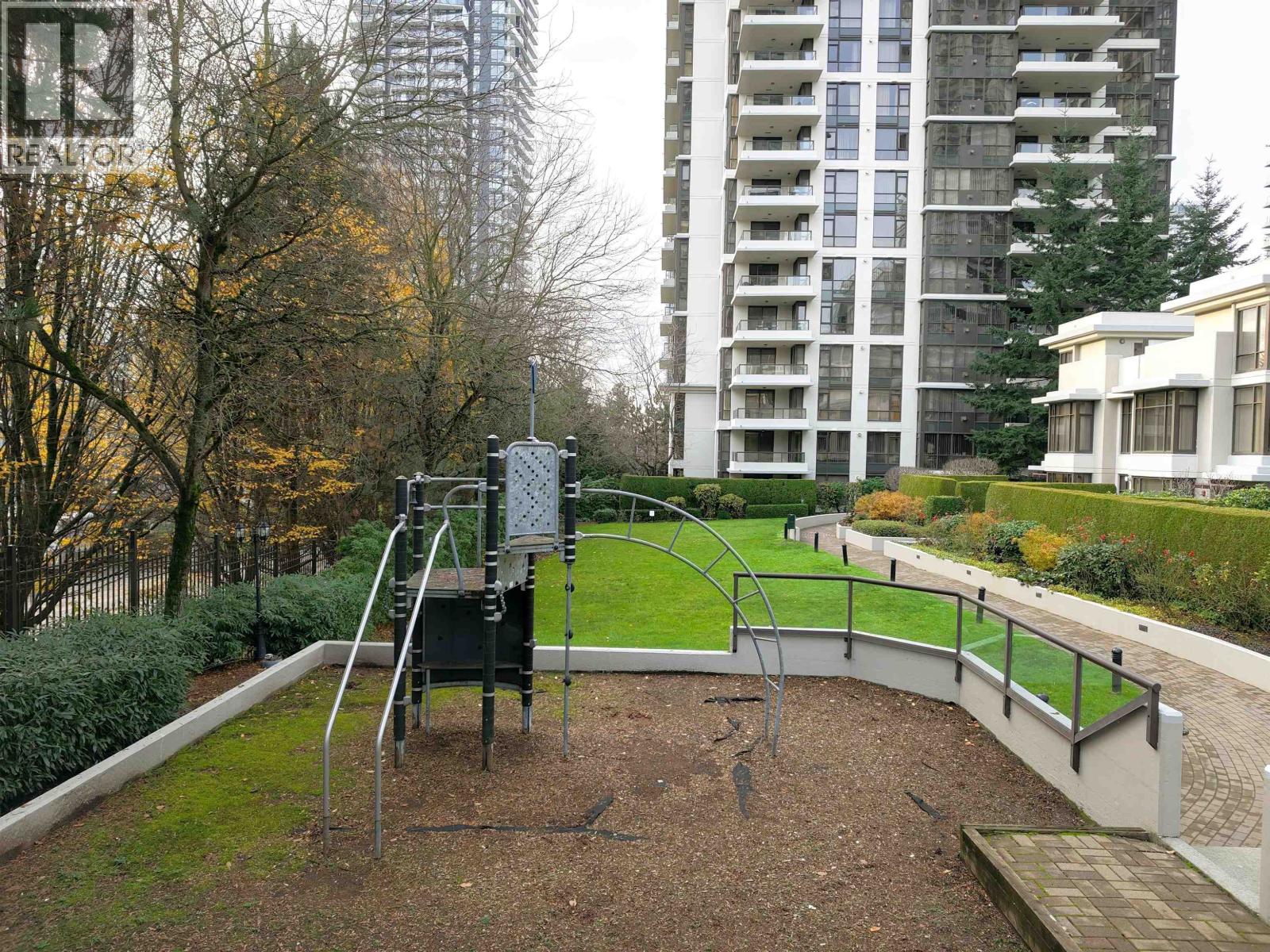 Th16 2089 Rosser Avenue, Burnaby, British Columbia  V5C 5E2 - Photo 29 - R3072065