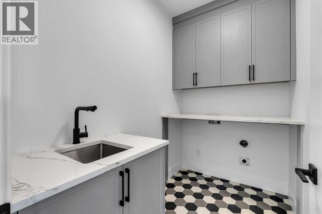 223 Kinniburgh Loop, Chestermere, Alberta  T1X 2S7 - Photo 34 - A2279252