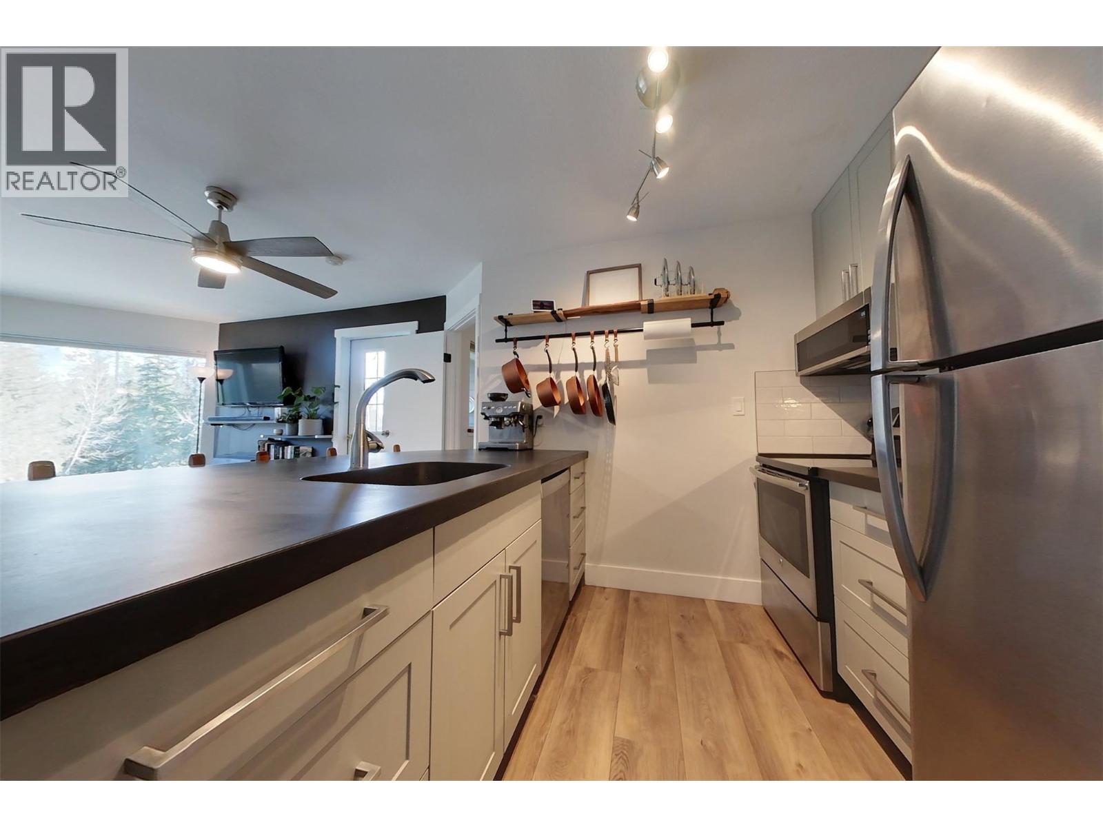 4559 Timberline Crescent Unit# 113, Fernie, British Columbia  V0B 1M6 - Photo 13 - 10374386