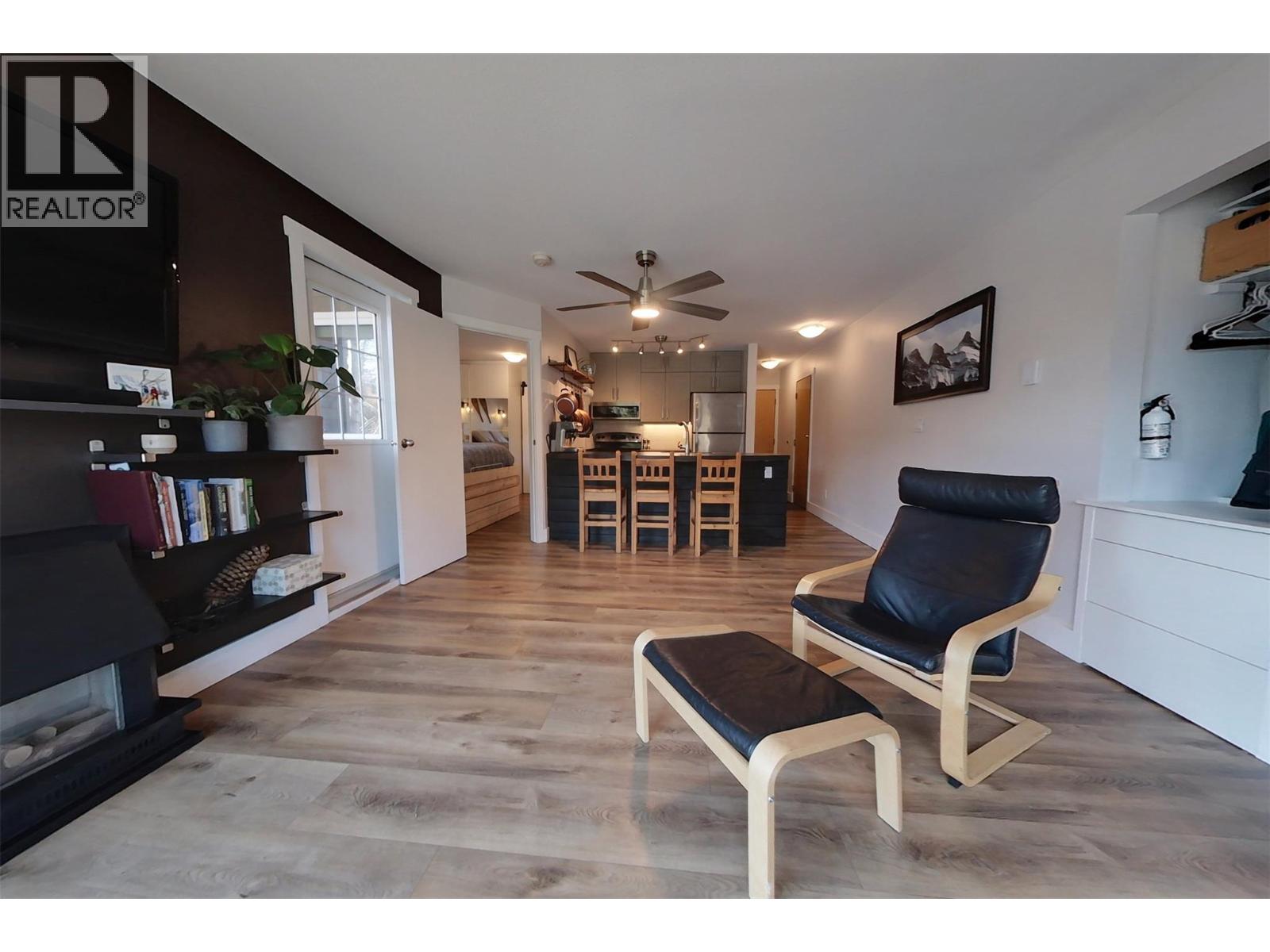 4559 Timberline Crescent Unit# 113, Fernie, British Columbia  V0B 1M6 - Photo 9 - 10374386