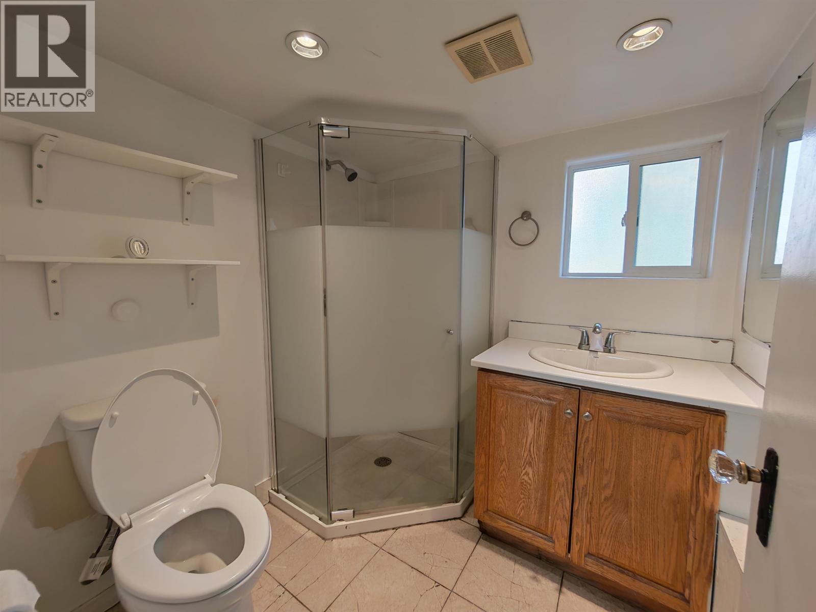 929 Sixth Street, New Westminster, British Columbia  V3L 3C8 - Photo 12 - R3087340