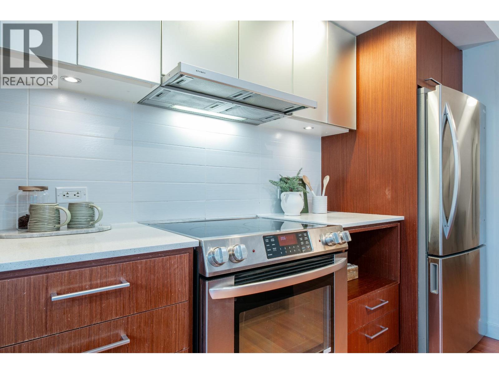 416 221 E 3rd Street, North Vancouver, British Columbia  V7L 0C1 - Photo 33 - R3087411