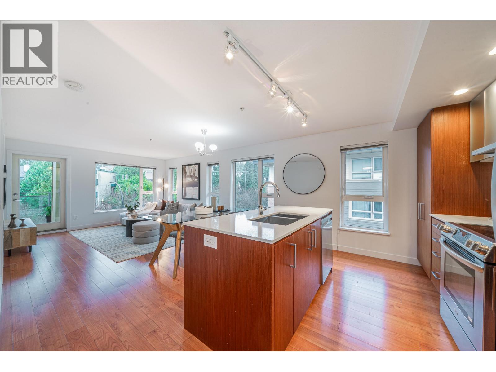 416 221 E 3rd Street, North Vancouver, British Columbia  V7L 0C1 - Photo 34 - R3087411