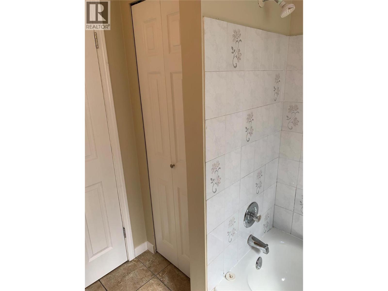 1425 Highland Drive S, Kelowna, British Columbia  V1Y 3W3 - Photo 13 - 10370610