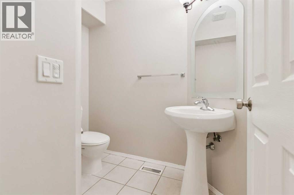 146 Everwillow Close Sw, Calgary, Alberta  T2Y 4G6 - Photo 20 - A2269572