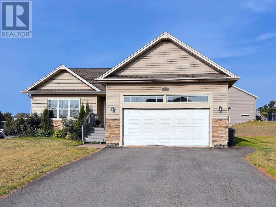 35 Harvest Dr., Stratford, Prince Edward Island  C1B 0K3 - Photo 2 - 202602346