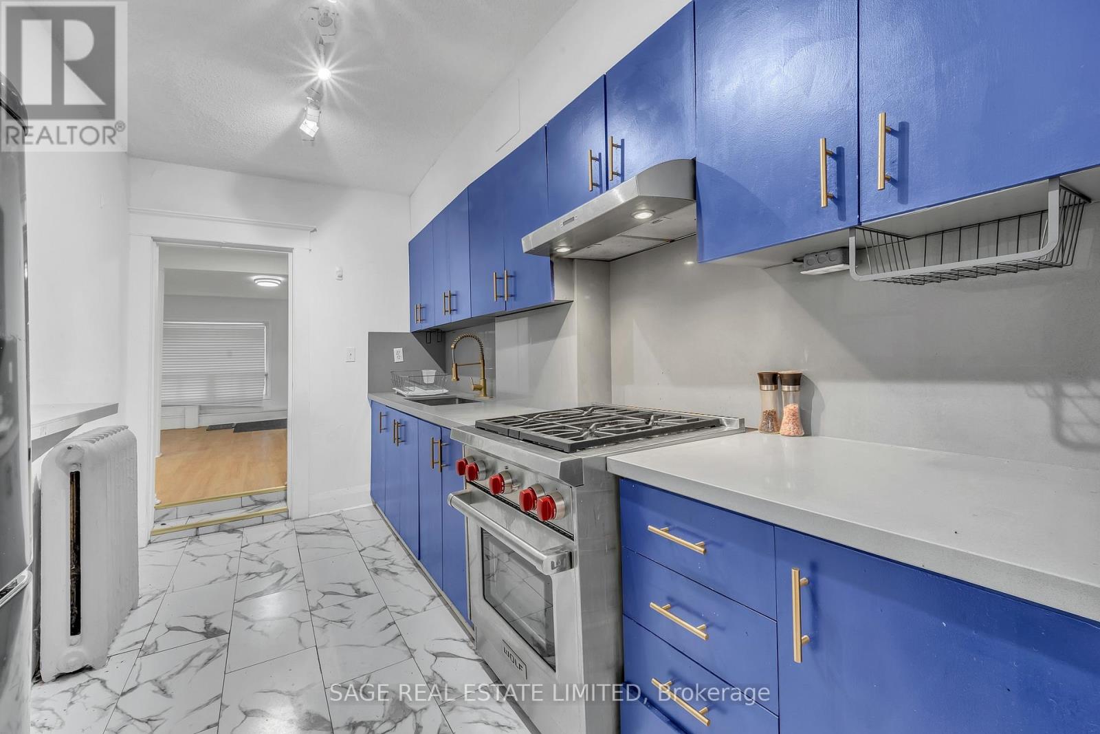 Upper - 1108 St. Clair Avenue W, Toronto, Ontario  M6E 1A7 - Photo 9 - C12646484